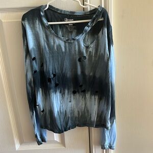 Long sleeve shirt by Fowers by Zoe, 100% Rayon size small